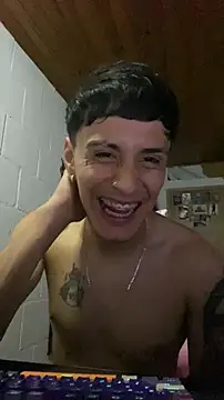 JhonCas44 online show from December 15, 4:39 am