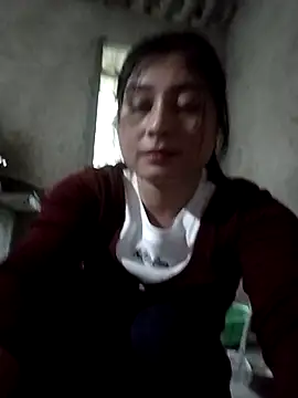 Snapshot of Paerl-sweet chatting on December 19, 10:11 am Paerl-sweet online show from December 19, 10:11 am