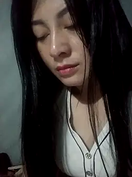 Snapshot of Paerl-sweet chatting on December 20, 11:45 pm Paerl-sweet online show from December 20, 11:45 pm