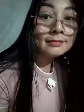 Snapshot of Paerl-sweet chatting on January 15, 7:02 am Paerl-sweet online show from January 15, 7:02 am