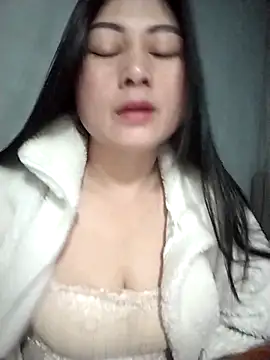 Snapshot of Paerl-sweet chatting on February 5, 1:21 am Paerl-sweet online show from February 5, 1:21 am