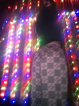 Snapshot of Alone_nothing chatting on January 7, 11:29 pm Alone nothing online show from January 7, 11:29 pm