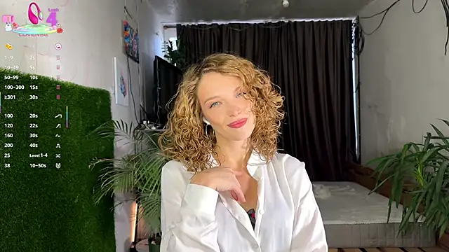 Snapshot of Miss_Monroe chatting on January 11, 10:09 am Miss Monroe online show from January 11, 10:09 am