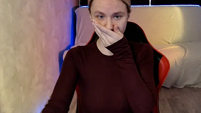 MiaBun1 online show from April 16, 2:45 am