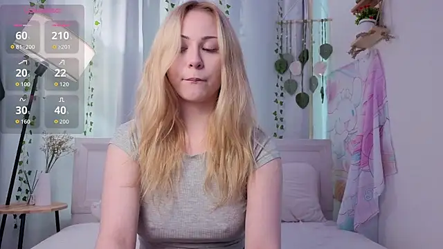 Snapshot of kaity_berry chatting on February 7, 8:18 am kaity berry online show from February 7, 8:18 am