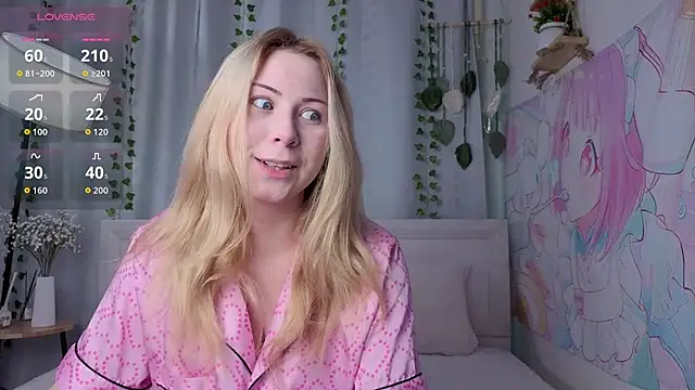 Snapshot of kaity_berry chatting on February 28, 8:15 am kaity berry online show from February 28, 8:15 am