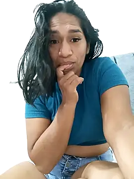 Hoottnini33 online show from December 5, 1:42 pm