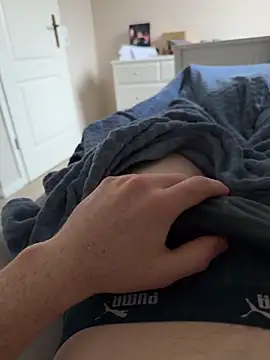 Snapshot of angei094 chatting on December 14, 8:52 am angei094 online show from December 14, 8:52 am