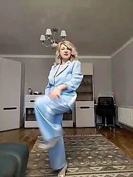 AhlyssaLove1155 online show from March 15, 10:10 am