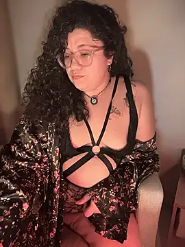 Snapshot of VanesssaMilf_ chatting on January 15, 12:04 am VanesssaMilf online show from January 15, 12:04 am