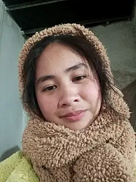 Him MountainGirl online show from January 16, 1:15 pm