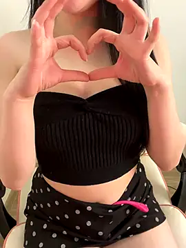 Snapshot of Lucy79xx chatting on December 16, 7:46 am Lucy79xx online show from December 16, 7:46 am