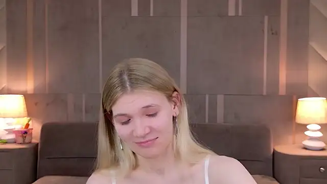 Vivien Hans online show from April 11, 4:28 am