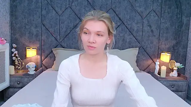 Vivien Hans online show from May 23, 8:35 pm