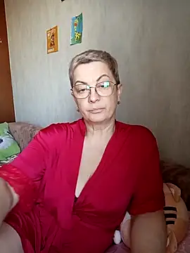 Snapshot of Bastet422111 chatting on April 5, 2:25 pm Bastet422111 online show from April 5, 2:25 pm