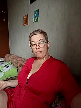 Snapshot of Bastet422111 chatting on April 6, 10:49 am Bastet422111 online show from April 6, 10:49 am