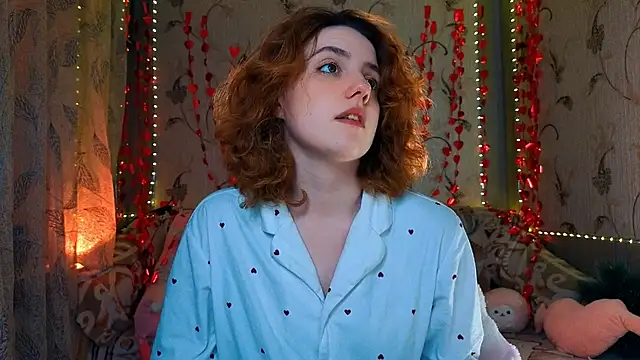 Ari Meow online show from March 26, 7:30 pm