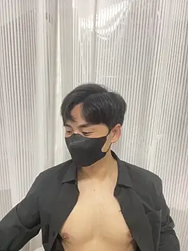 Snapshot of kimze7 chatting on December 16, 2:22 pm kimze7 online show from December 16, 2:22 pm