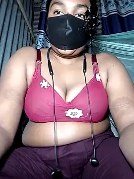 Snapshot of porimoi_505 chatting on February 19, 5:31 pm porimoi 505 online show from February 19, 5:31 pm