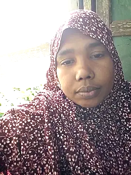 Snapshot of porimoi_505 chatting on March 3, 9:15 am porimoi 505 online show from March 3, 9:15 am