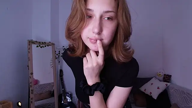 Snapshot of TariLechliter chatting on July 19, 12:20 pm TariLechliter online show from July 19, 12:20 pm