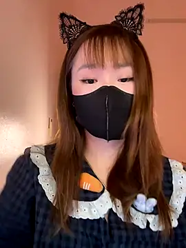 Snapshot of Miumeo20 chatting on December 16, 4:12 pm Miumeo20 online show from December 16, 4:12 pm