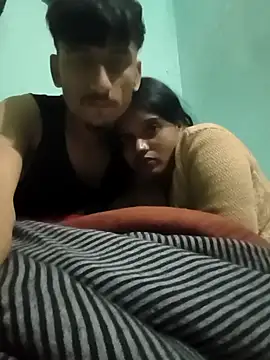 couplegk71 online show from January 16, 4:38 am