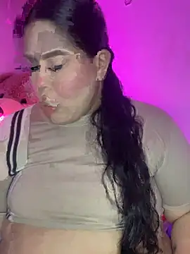 Mia Carters online show from February 1, 1:04 am