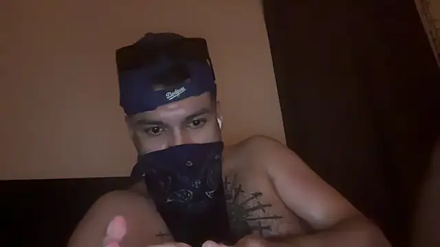 Snapshot of angelblanco chatting on February 7, 5:33 am angelblanco online show from February 7, 5:33 am