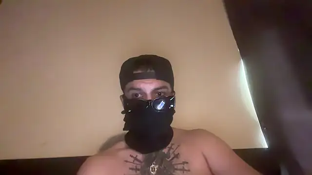 Snapshot of angelblanco chatting on February 17, 8:48 pm angelblanco online show from February 17, 8:48 pm