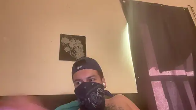 Snapshot of angelblanco chatting on February 22, 3:10 pm angelblanco online show from February 22, 3:10 pm