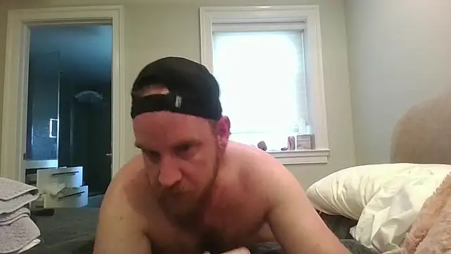 Snapshot of BeefyNcloudy chatting on June 6, 8:02 pm BeefyNcloudy online show from June 6, 8:02 pm