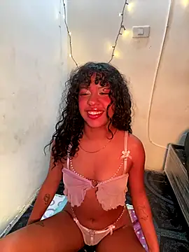 Snapshot of Agera_- chatting on December 16, 7:02 am Agera - online show from December 16, 7:02 am