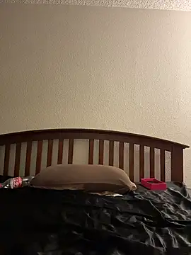 Snapshot of Lenaravenswood chatting on February 7, 9:24 am Lenaravenswood online show from February 7, 9:24 am