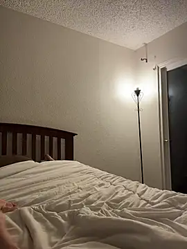 Snapshot of Lenaravenswood chatting on February 9, 5:00 am Lenaravenswood online show from February 9, 5:00 am