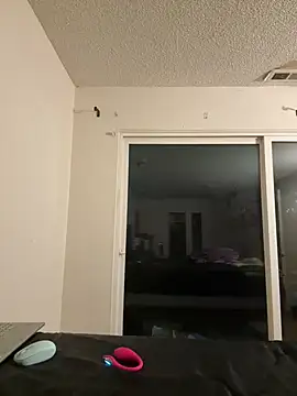 Snapshot of Lenaravenswood chatting on February 14, 7:27 am Lenaravenswood online show from February 14, 7:27 am