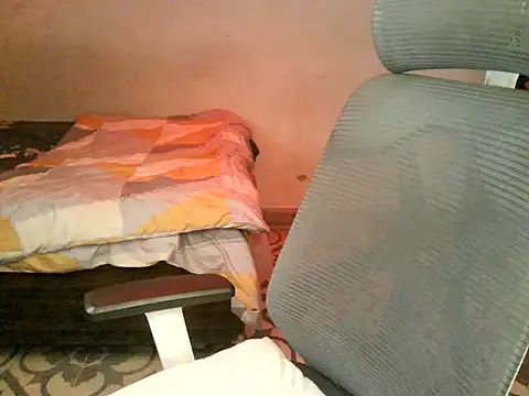 HEZALNUT online show from December 17, 7:09 pm