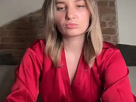 Snapshot of Heiva01 chatting on December 14, 5:07 pm Heiva01 online show from December 14, 5:07 pm