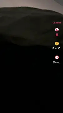 Snapshot of Krizzly666 chatting on February 1, 11:09 am Krizzly666 online show from February 1, 11:09 am