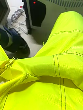 Snapshot of fede_bigcock chatting on December 14, 9:14 am fede bigcock online show from December 14, 9:14 am