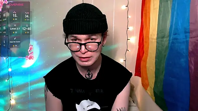 Snapshot of Steve_q chatting on December 13, 7:53 pm Steve q online show from December 13, 7:53 pm