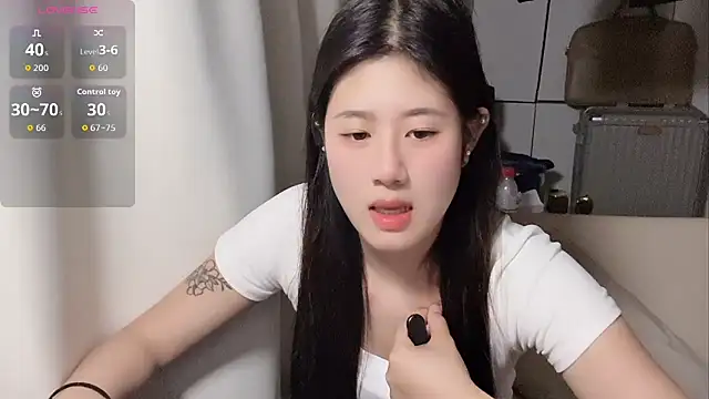 Yvonne-07 online show from June 2, 4:09 pm