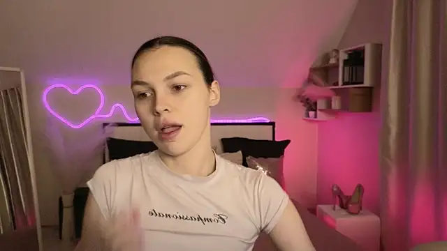 MaxinCarroll online show from February 9, 5:22 am