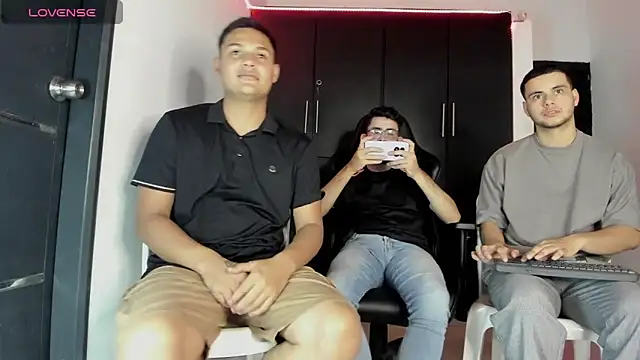 Liam Mateo online show from January 16, 1:09 am