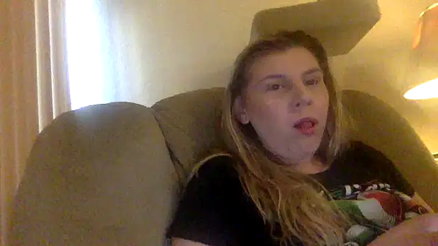 Snapshot of goddesscandy22 chatting on January 15, 5:05 pm goddesscandy22 online show from January 15, 5:05 pm