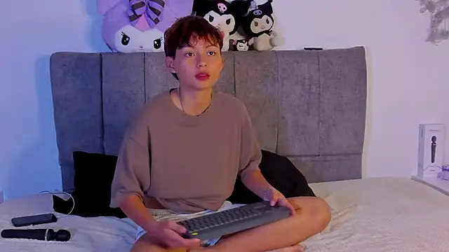 tefi meow  online show from March 12, 2:01 pm