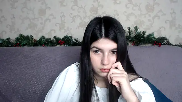 KisaModel online show from December 16, 9:14 am