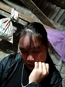 Snapshot of -myaa- chatting on December 15, 11:25 am -myaa- online show from December 15, 11:25 am