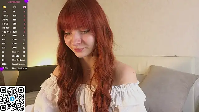 VelvetZephra online show from June 18, 3:05 pm