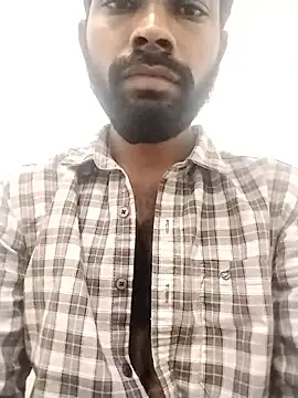 Snapshot of Teluguking143 chatting on December 16, 1:54 am Teluguking143 online show from December 16, 1:54 am